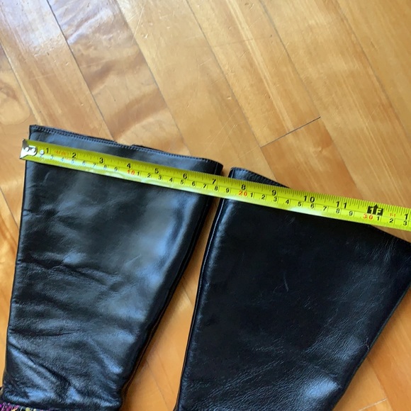 Italian Leather Boots with Brooch - Picture 16 of 16